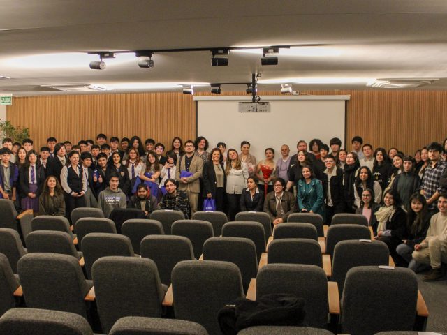 Grupo Eco-literario UdeC reunió a más de 150 estudiantes en torno al pensamiento ambiental de Gabriela Mistral