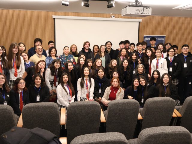 Masiva participación en lanzamiento de la novela «Jaguar» en Centro EULA y Facultad de Ciencias Ambientales